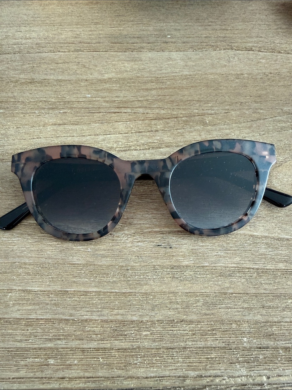 Tortoiseshell Sunglasses - pink Brown Pattern
